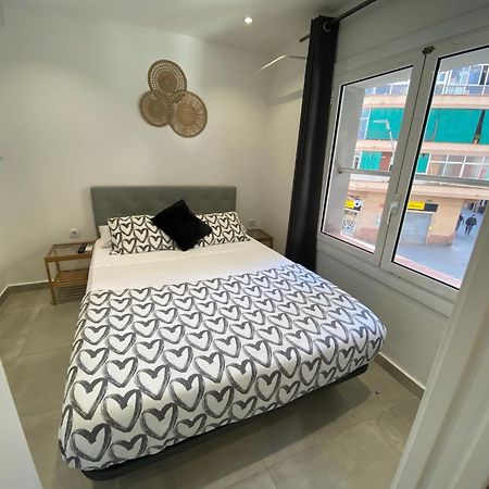 Apartamentos Con Bano Privado Frente Al Metro L5 Barcelona-Hospitalet L'Hospitalet de Llobregat Kültér fotó